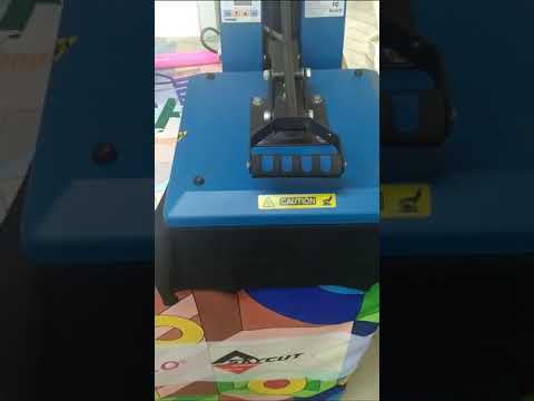 Máy In Ép Decal Đang In Decal Chuyển Nhiệt Lên Áo Thun | Xưởng In DOSI