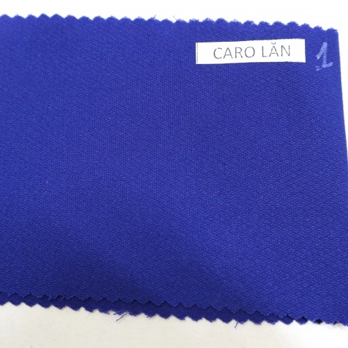 Vải Carolan là loại vải tổng hợp với thành phần bao gồm: 70% cotton, 30% polyester.
